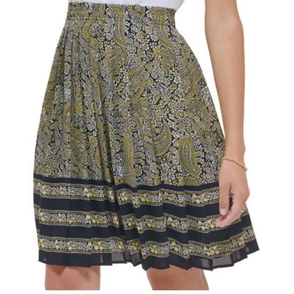 TOMMY HILFIGER Paisley Knee Pleated Skirt, Size 12, New with Tag